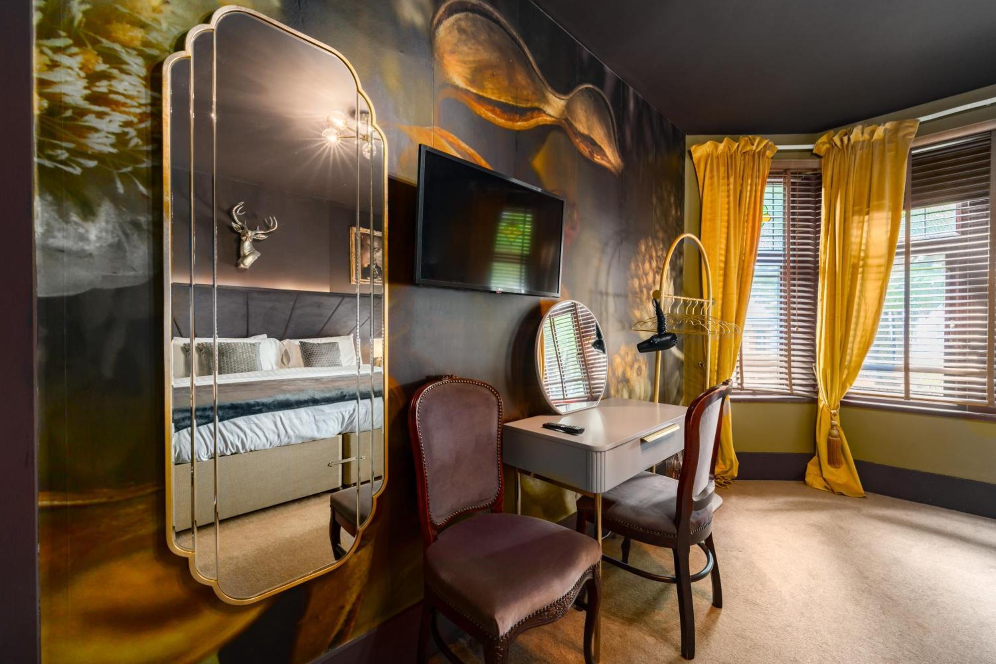 City Retreat, Spacious 4 Bed House, Games Room, Parking, Hot Tub & Bbq 卡迪夫 外观 照片
