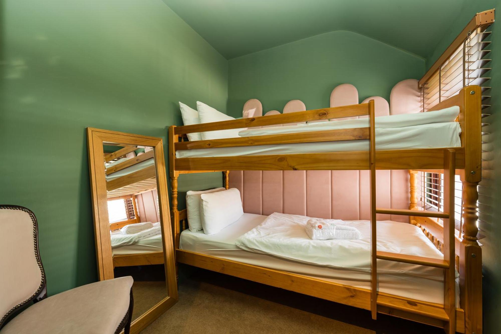 City Retreat, Spacious 4 Bed House, Games Room, Parking, Hot Tub & Bbq 卡迪夫 外观 照片
