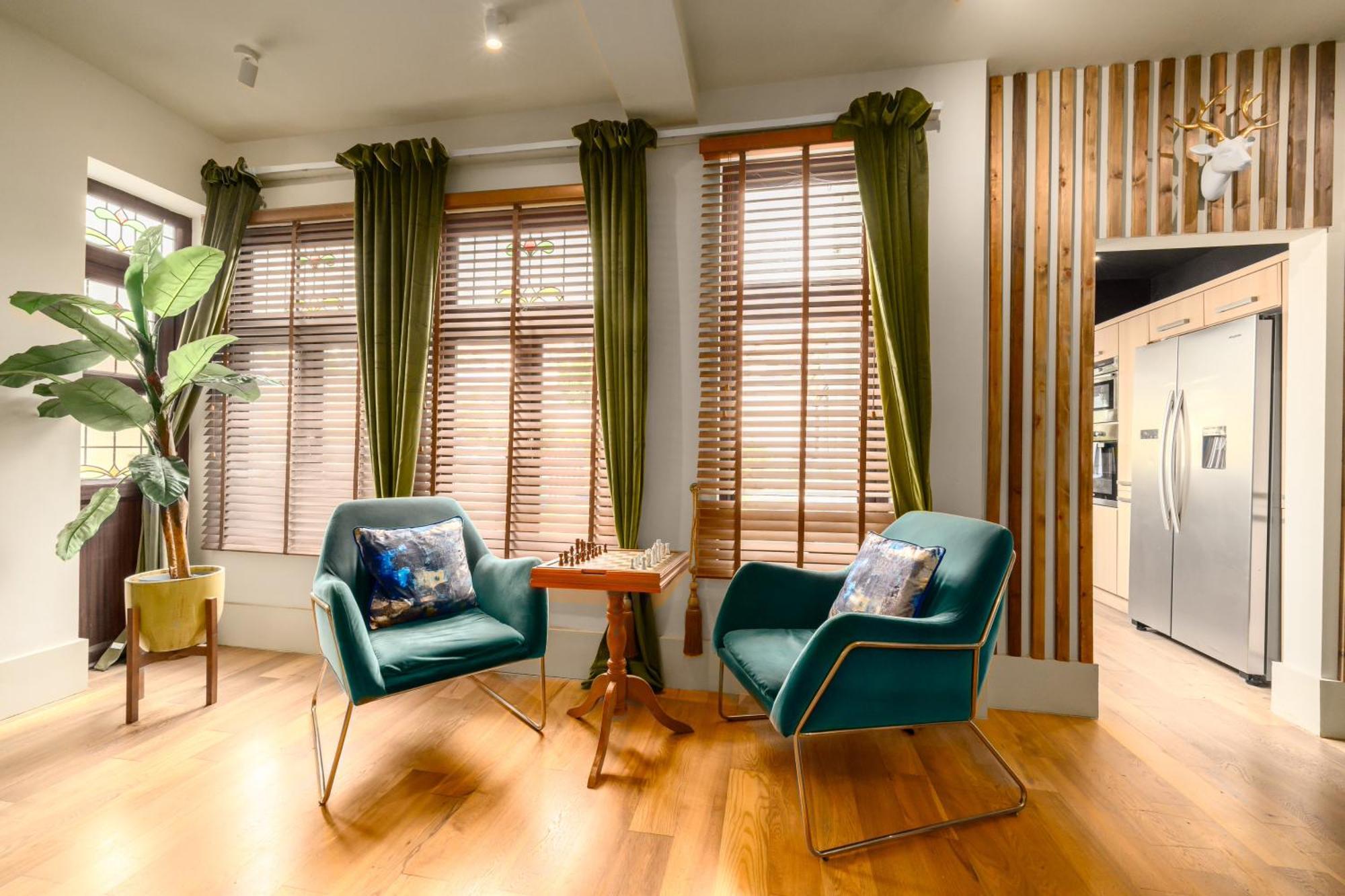 City Retreat, Spacious 4 Bed House, Games Room, Parking, Hot Tub & Bbq 卡迪夫 外观 照片