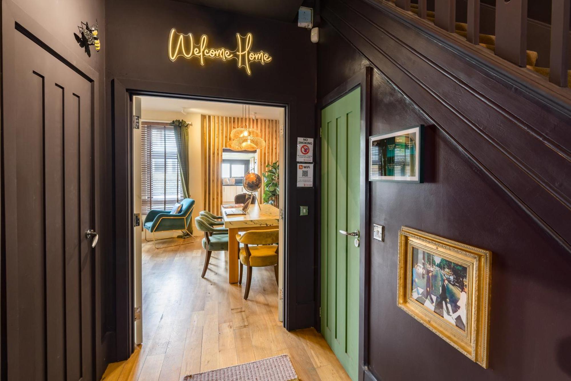 City Retreat, Spacious 4 Bed House, Games Room, Parking, Hot Tub & Bbq 卡迪夫 外观 照片