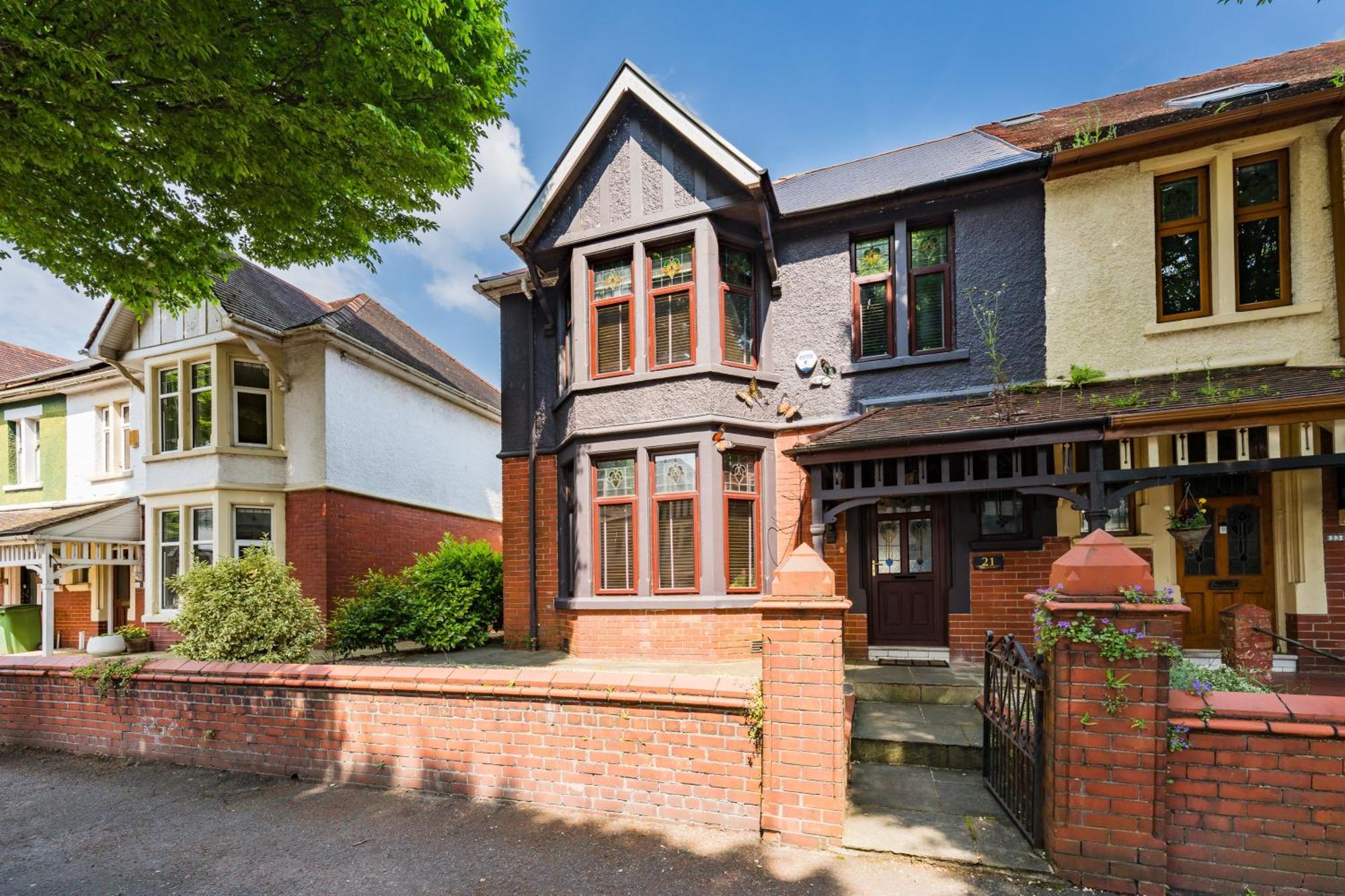 City Retreat, Spacious 4 Bed House, Games Room, Parking, Hot Tub & Bbq 卡迪夫 外观 照片